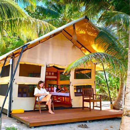 Barefoot Manta Island Resort Drawaqa Island Luaran gambar