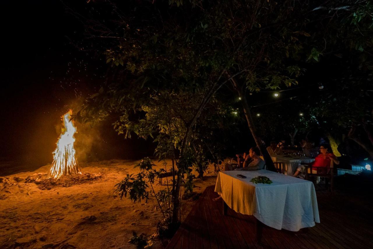 Barefoot Manta Island Resort Drawaqa Island Luaran gambar